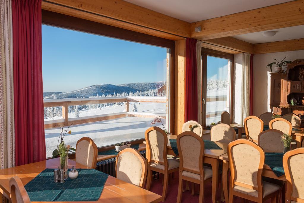 Erlebachova Bouda, Hotel - Resort Svaty Frantisek Шпіндлерув-Млин Екстер'єр фото